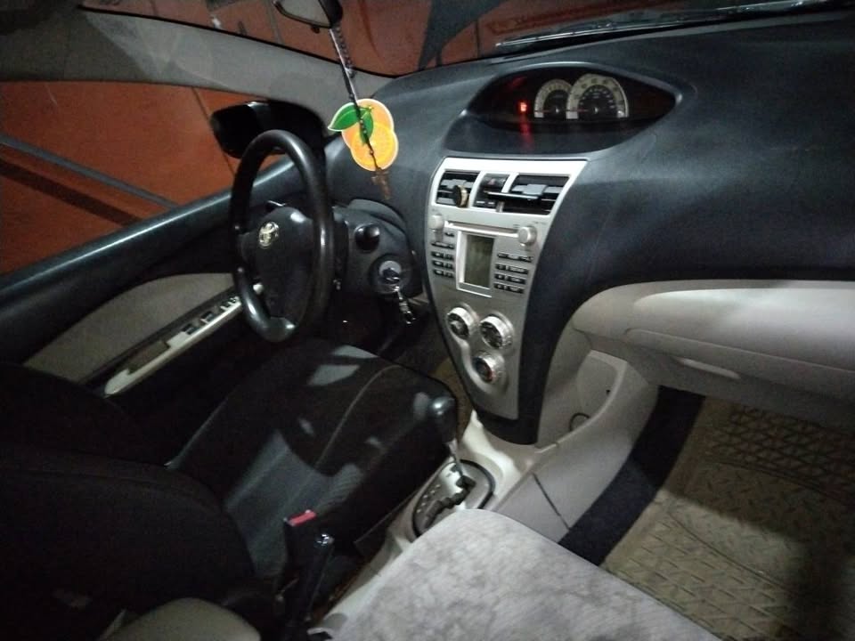 2008 Toyota Yaris - foto 4
