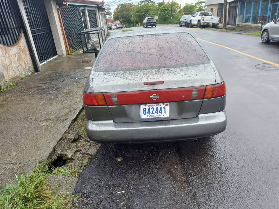 2000 Nissan Other - foto 3
