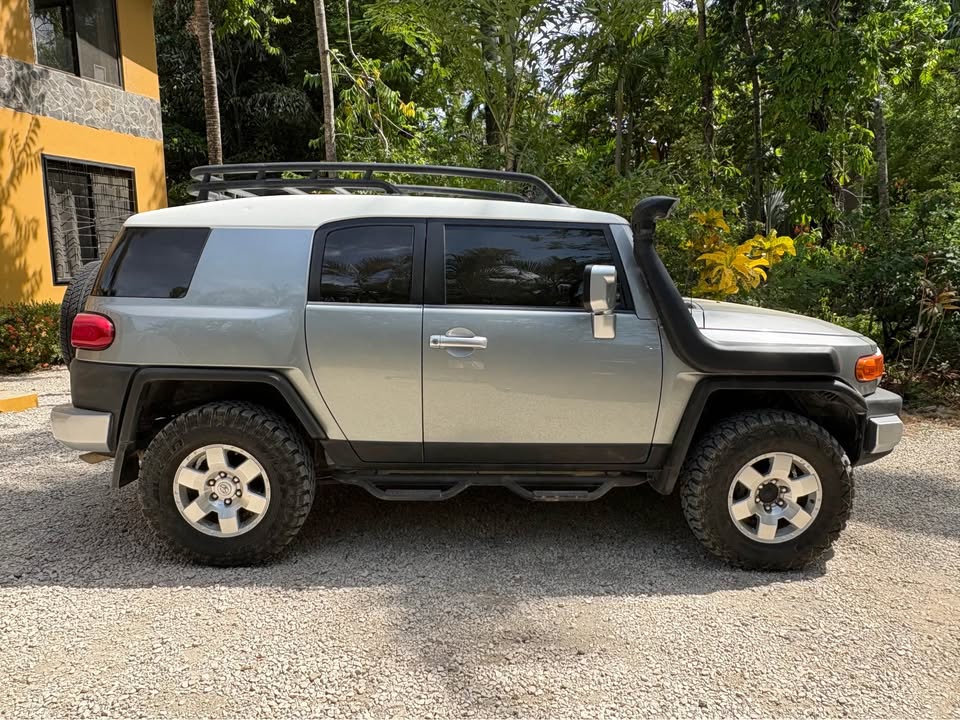 2009 Toyota FJ Cruiser - foto 2