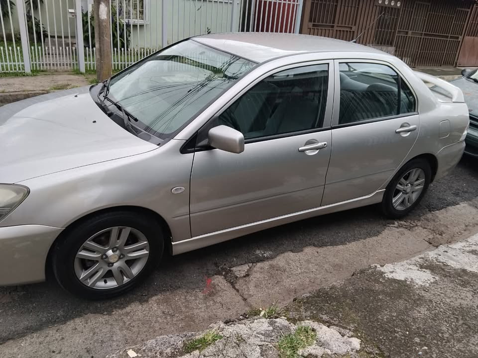 2012 Mitsubishi Lancer - foto 4