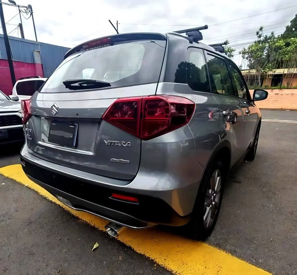 2020 Suzuki Vitara - foto 2