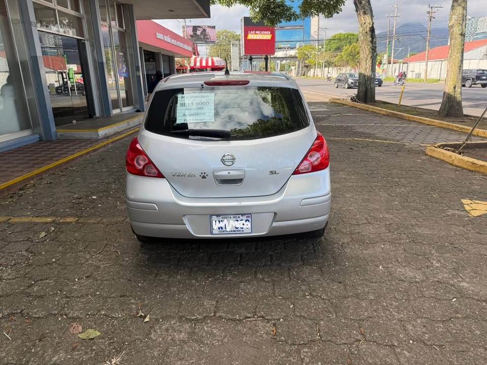 2009 Nissan Versa - foto 5