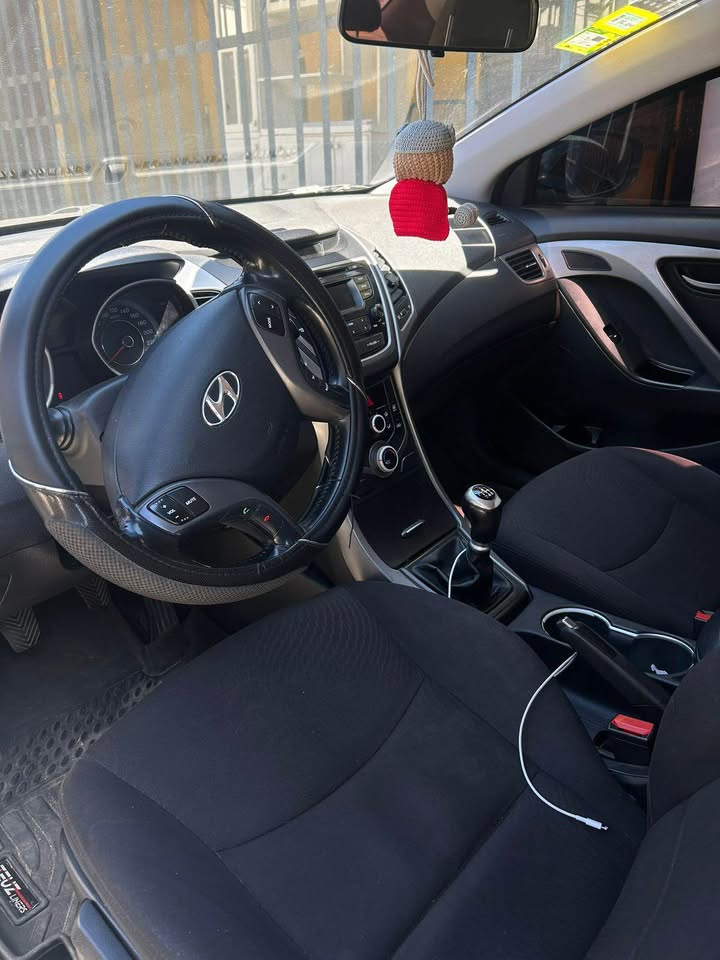 2016 Hyundai Elantra - foto 2