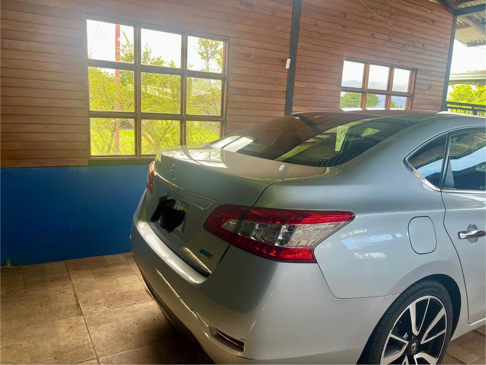 2016 Nissan Sentra - foto 2