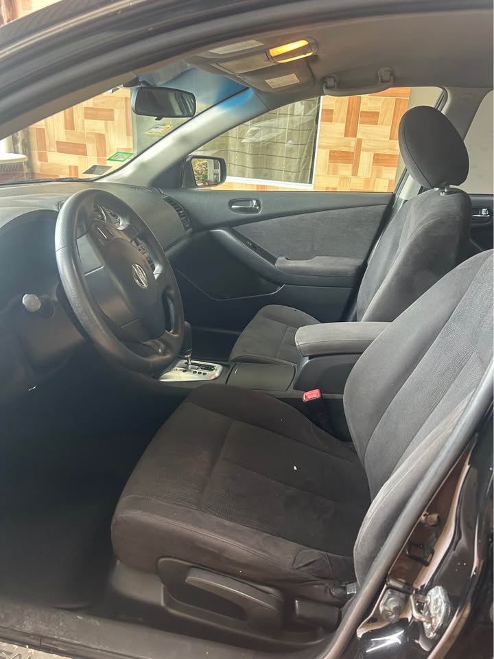 2010 Nissan Altima - foto 5