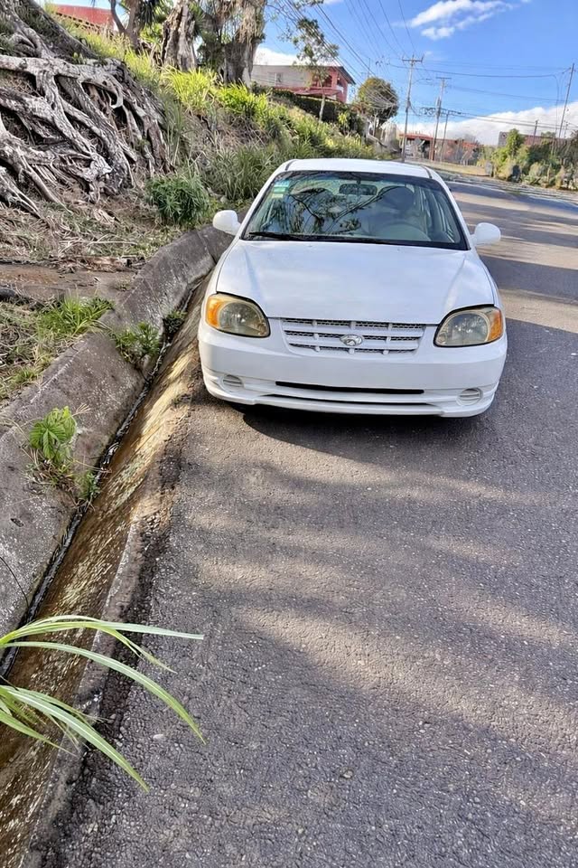 2003 Hyundai Accent - foto 5