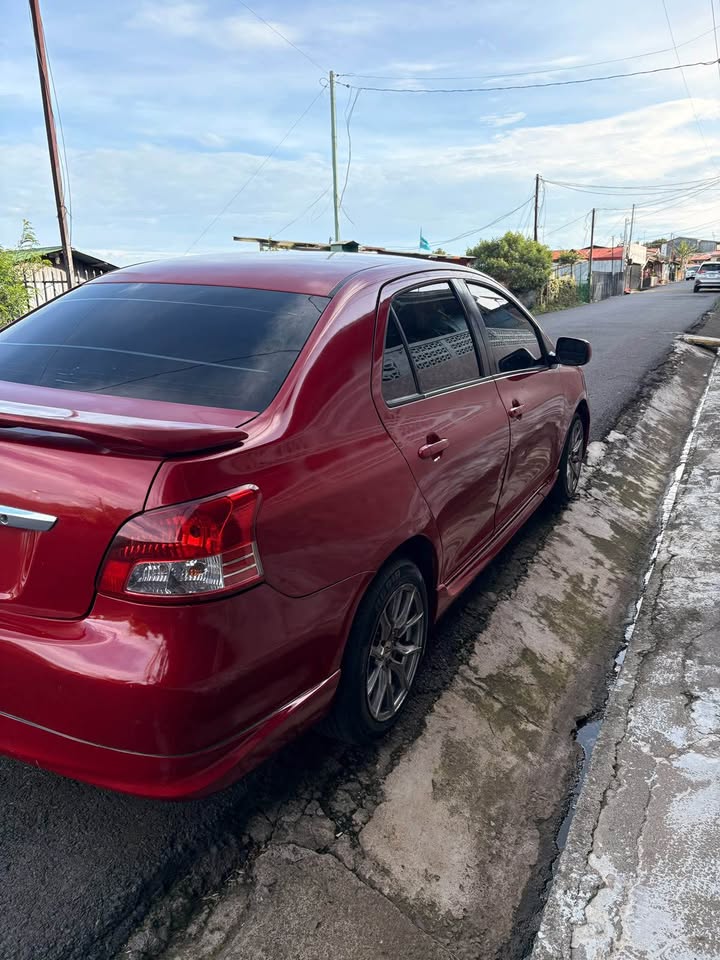 2007 Toyota Yaris - foto 4