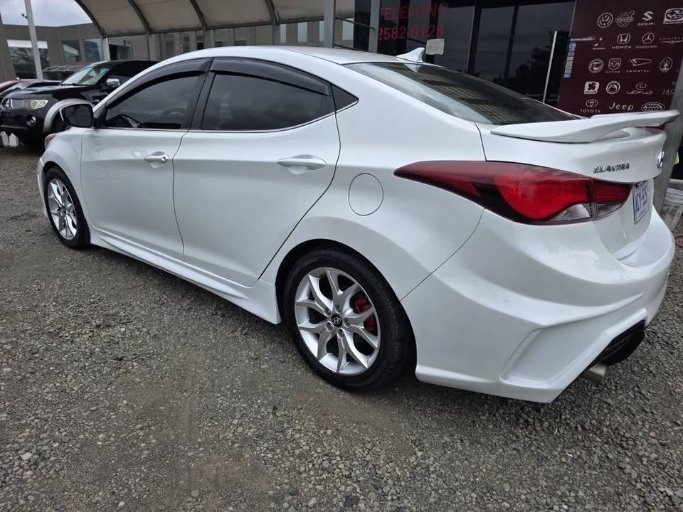 2015 Hyundai Elantra - foto 2