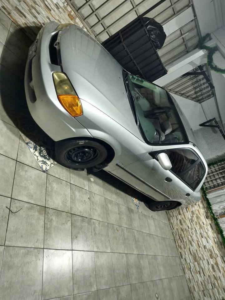 2000 Mazda Protege
