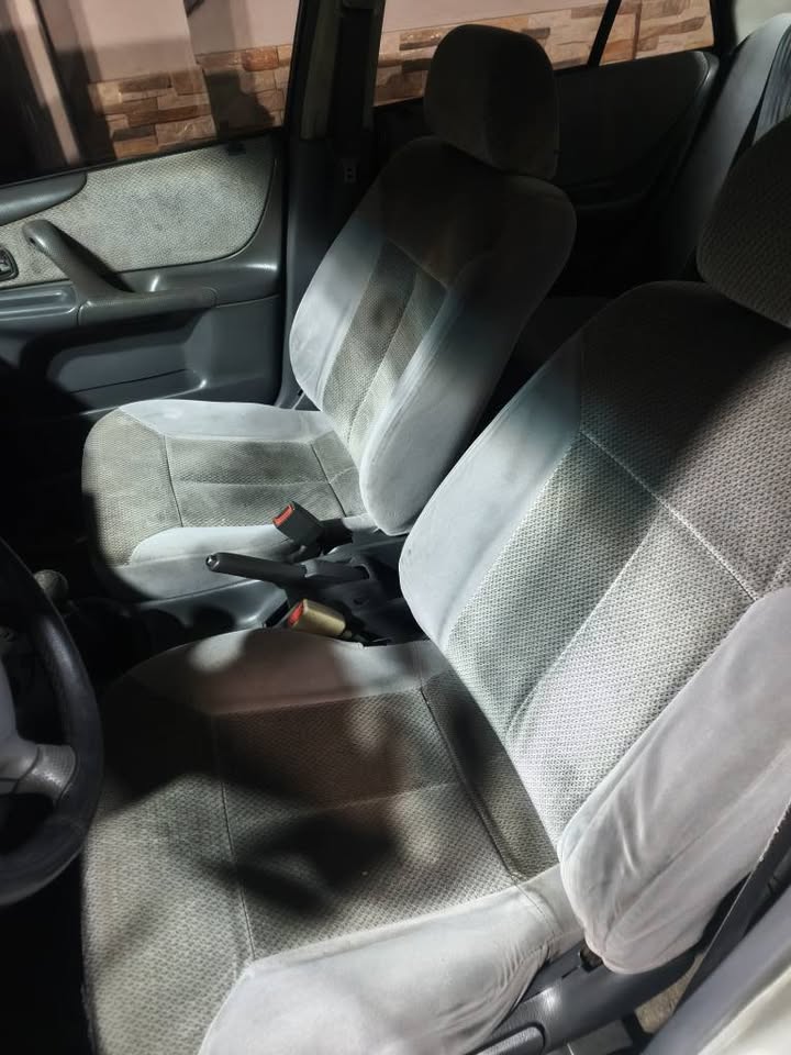 2000 Mazda Protege - foto 3