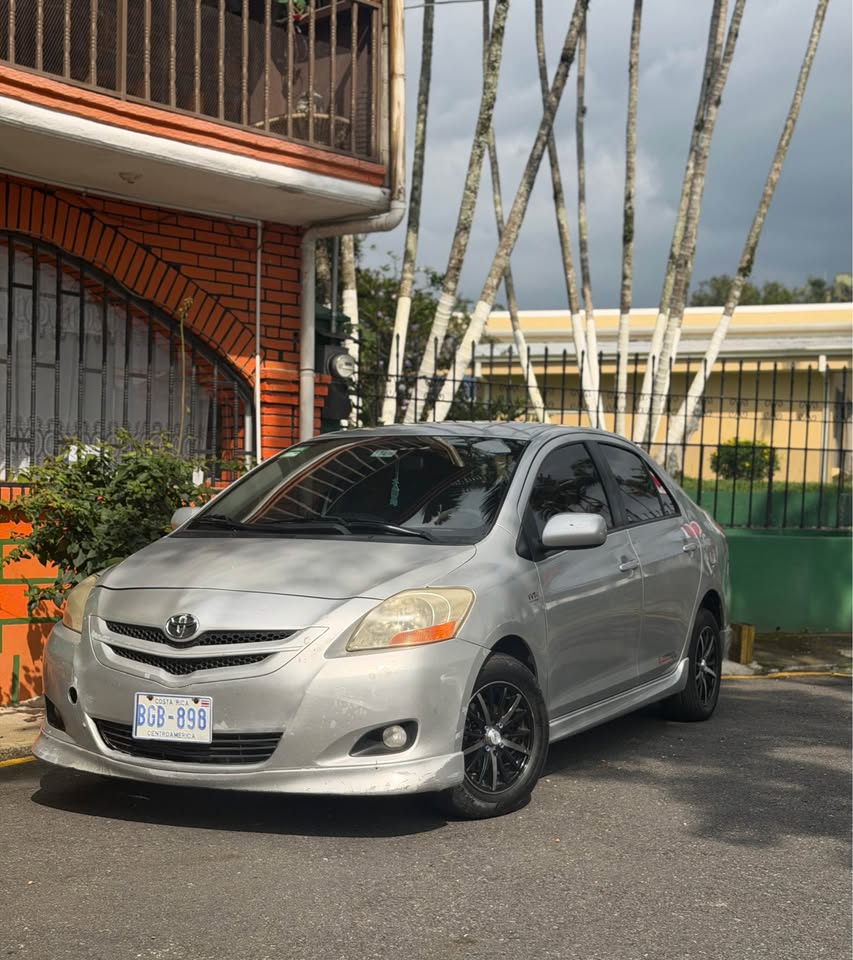 2008 Toyota Yaris - foto 4
