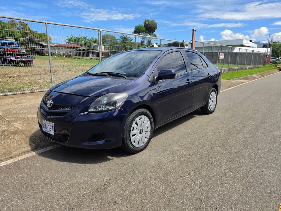 2009 Toyota Yaris Sedan - foto 3