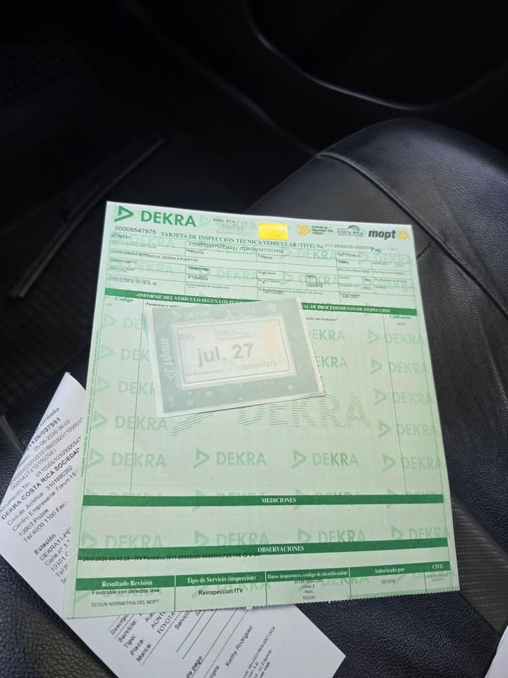 2009 Toyota Yaris Sedan - foto 5