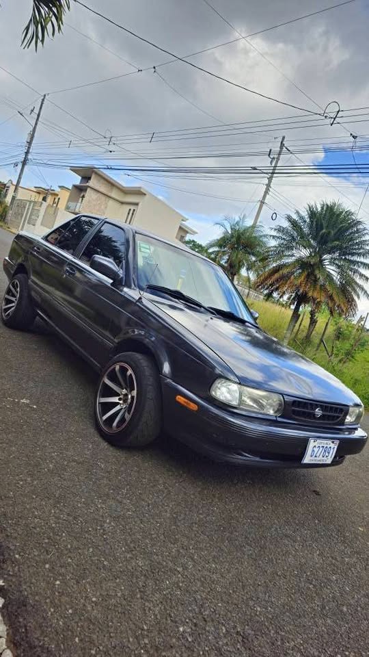 1992 Nissan Sentra - foto 2