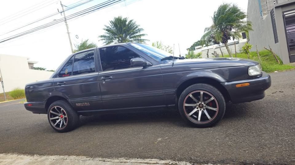 1992 Nissan Sentra - foto 3