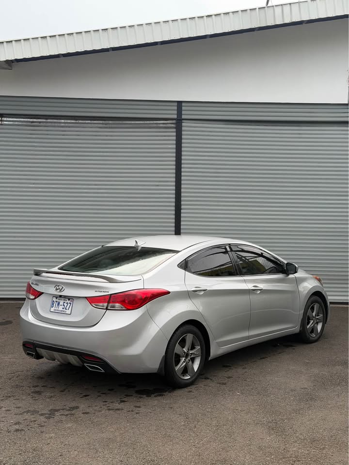 2013 Hyundai Elantra - foto 3