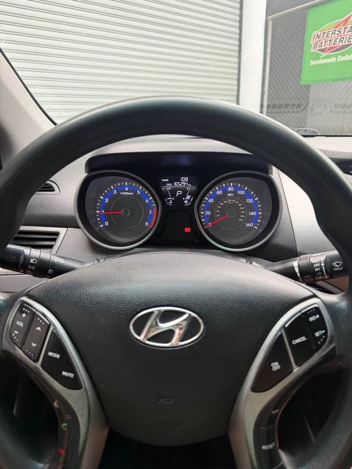2013 Hyundai Elantra - foto 4