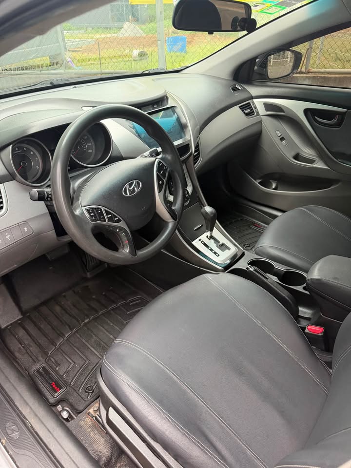 2013 Hyundai Elantra - foto 5