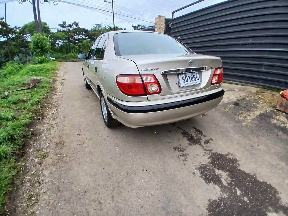 2003 Nissan Almera - foto 3
