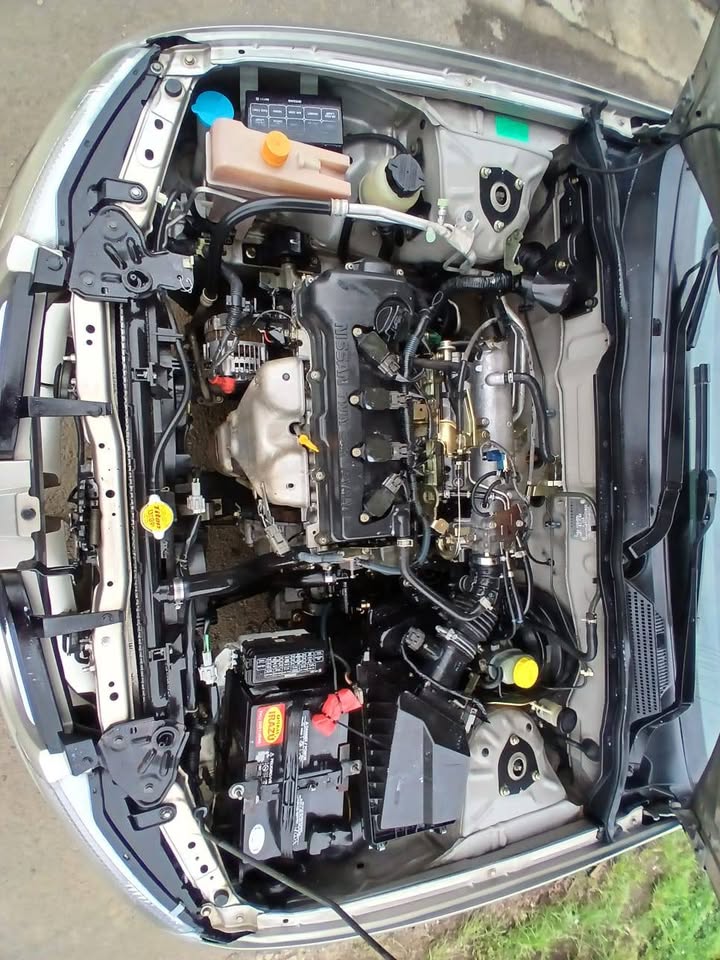 2003 Nissan Almera - foto 5