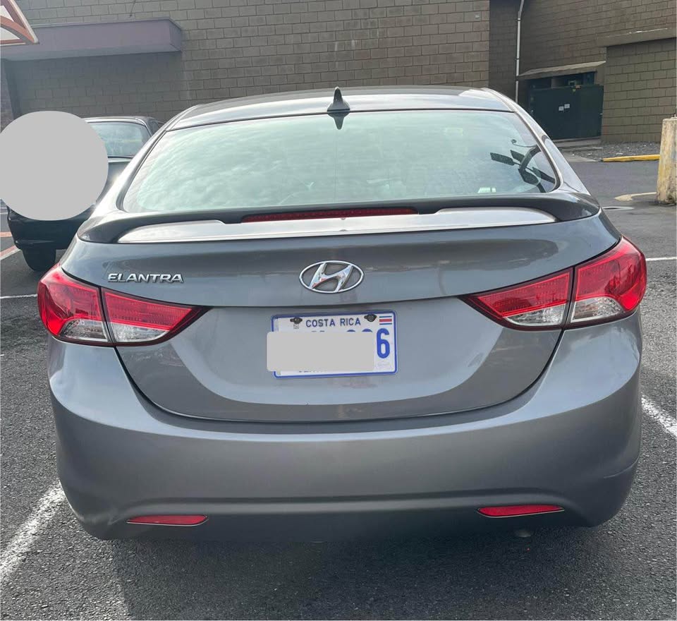 2013 Hyundai Elantra - foto 2