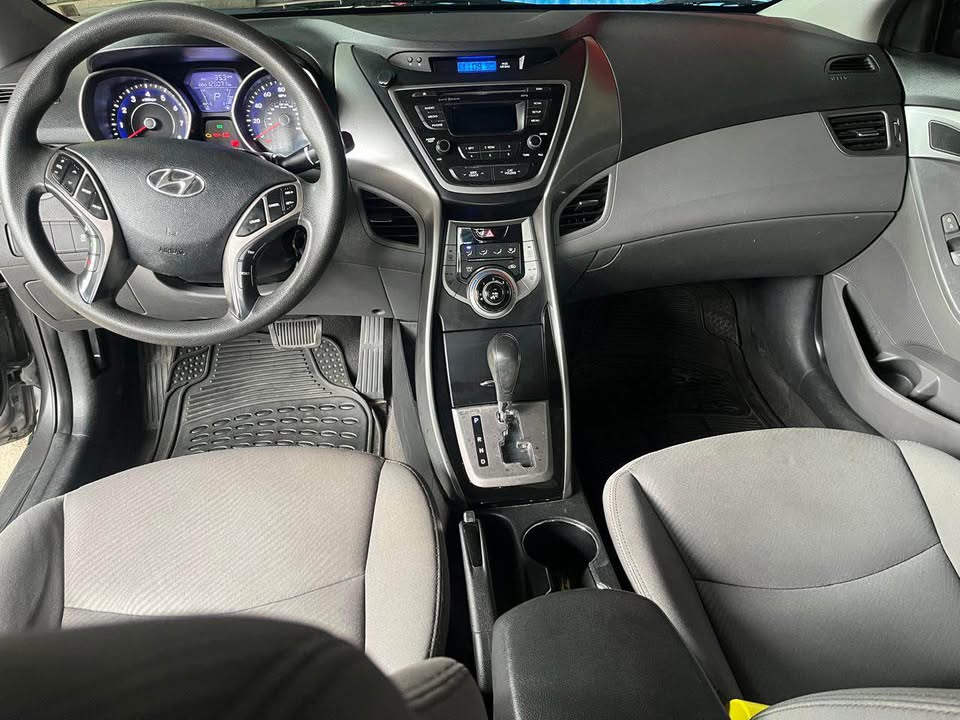 2013 Hyundai Elantra - foto 5