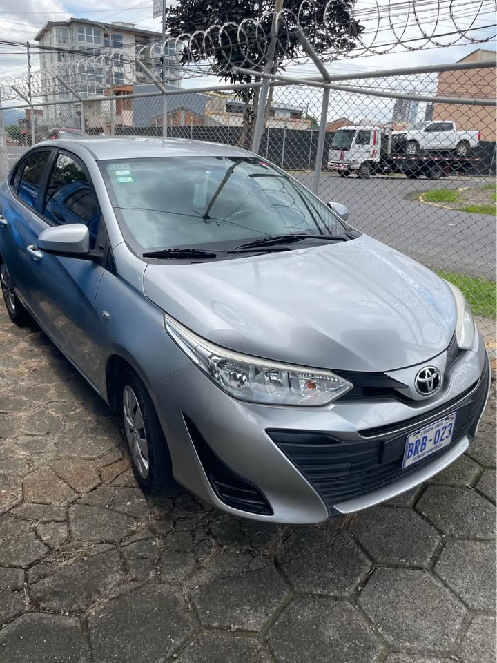 2019 Toyota Yaris - foto 2