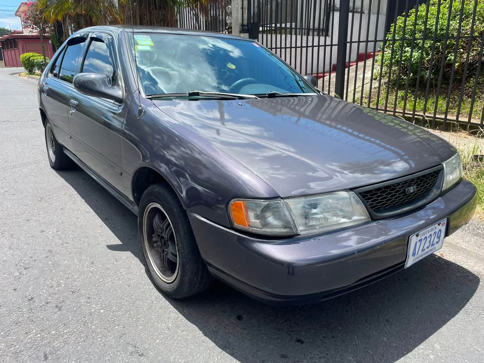 1997 Nissan Sentra - foto 2