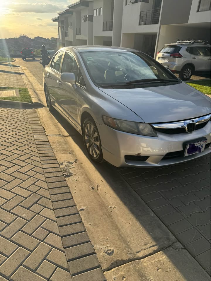 2010 Honda Civic - foto 3