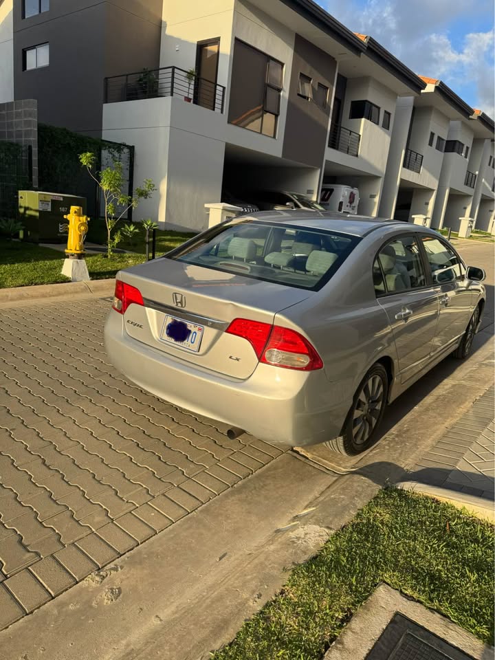 2010 Honda Civic - foto 5