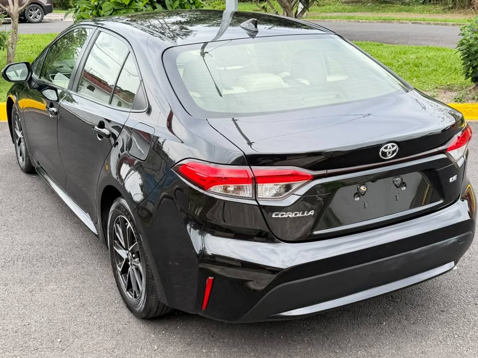 2020 Toyota Corolla - foto 3