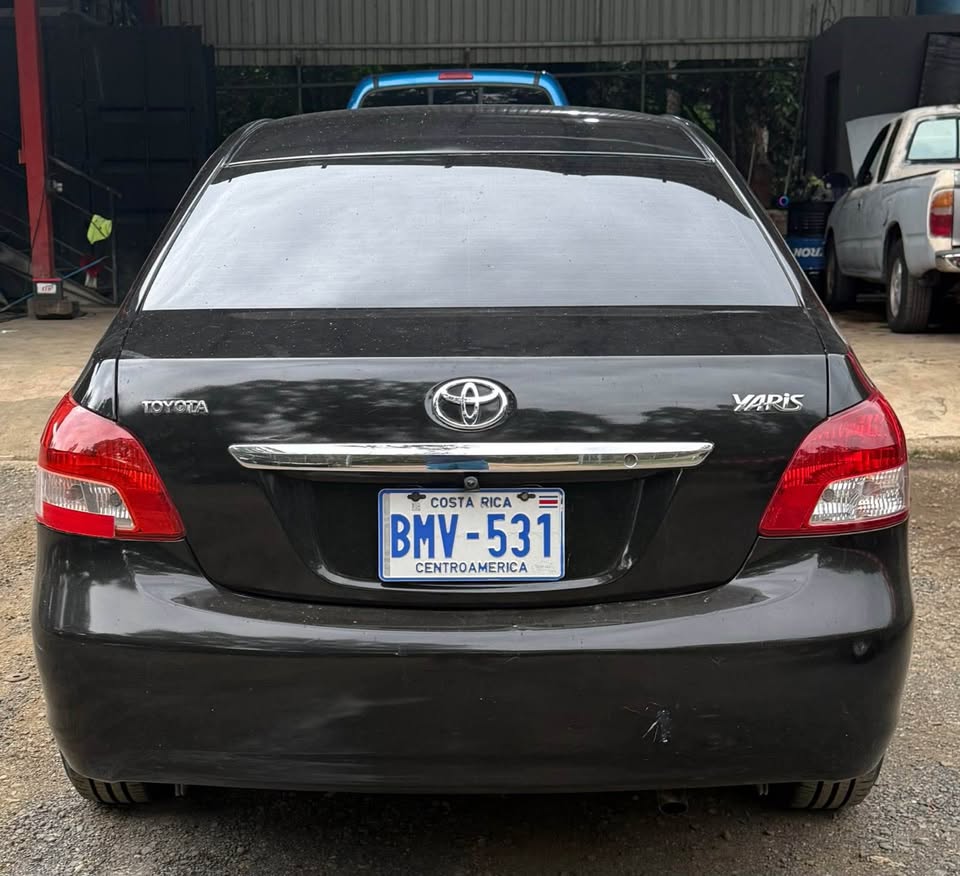 2008 Toyota Yaris - foto 2