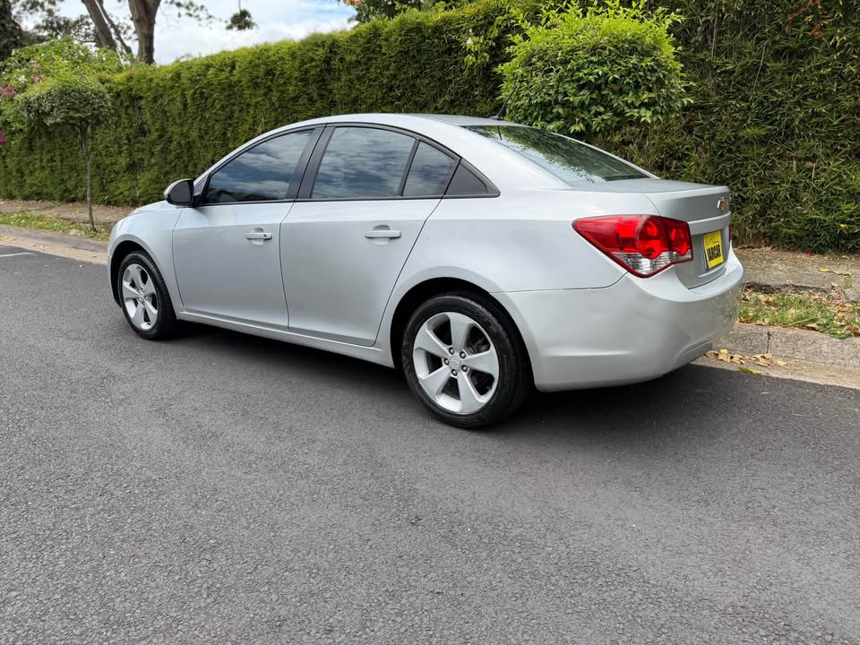 2011 Chevrolet Cruze - foto 5