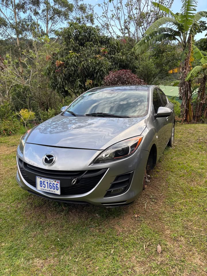 2011 Mazda Mazda3 - foto 2