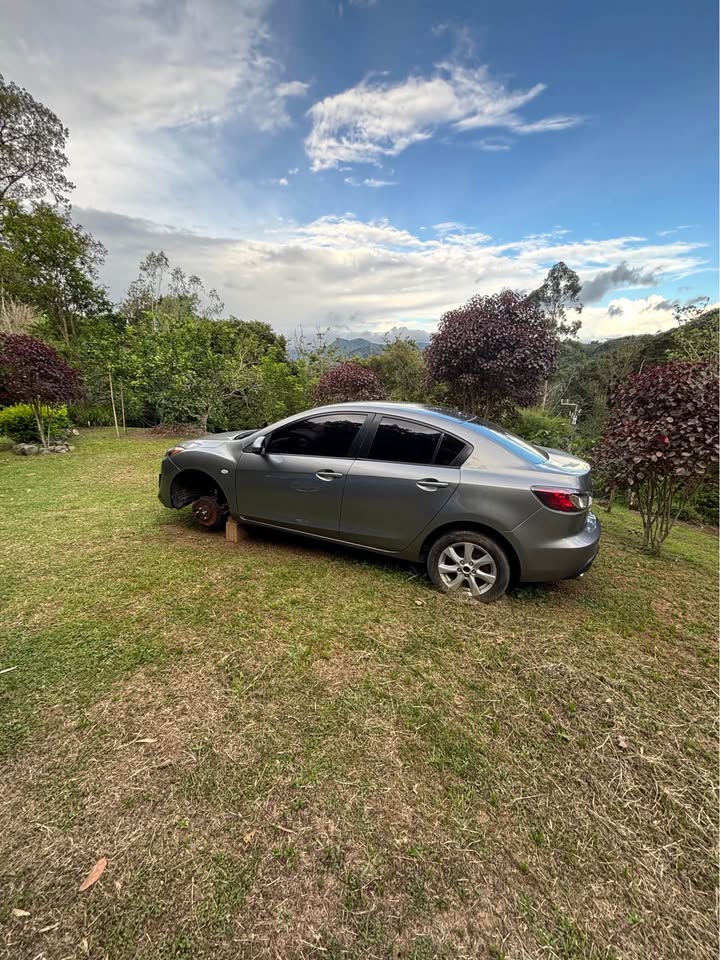 2011 Mazda Mazda3 - foto 4