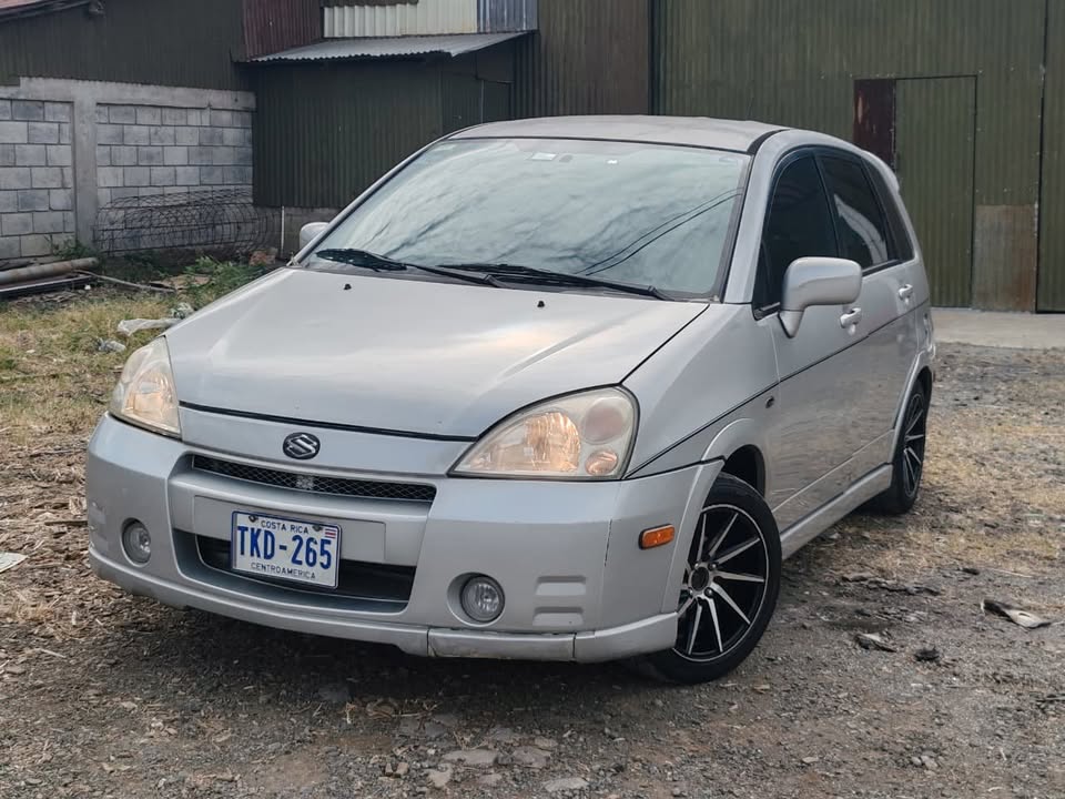 2003 Suzuki Aerio - foto 2