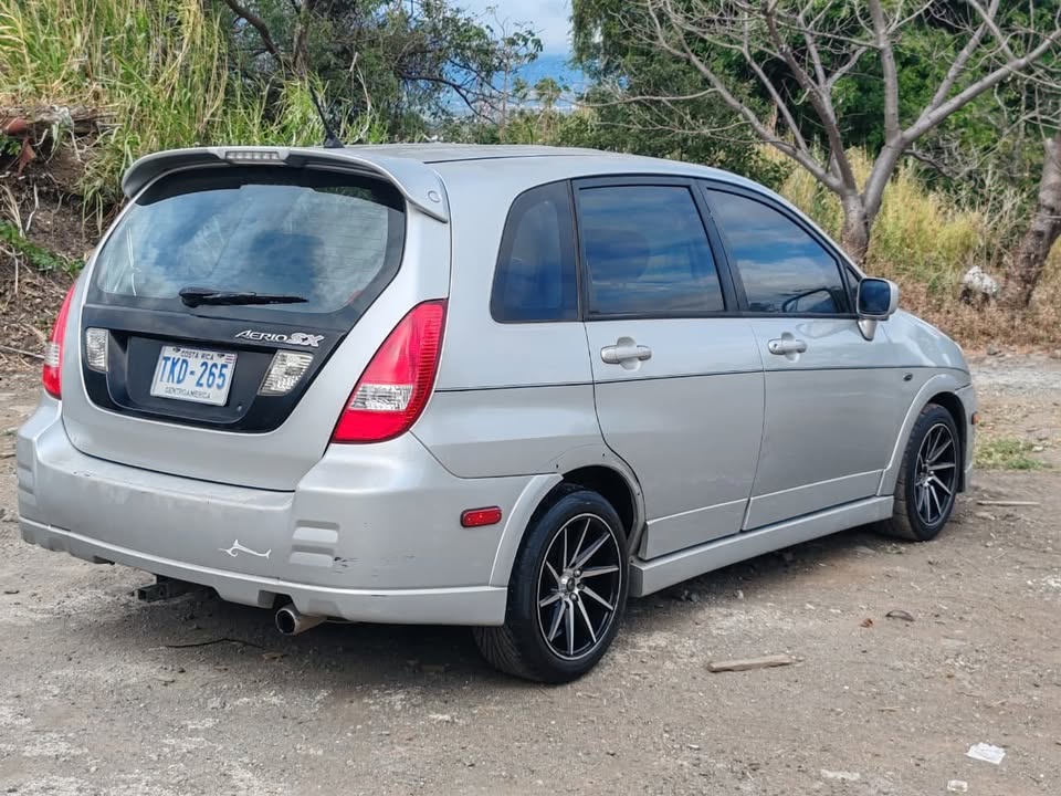 2003 Suzuki Aerio - foto 4