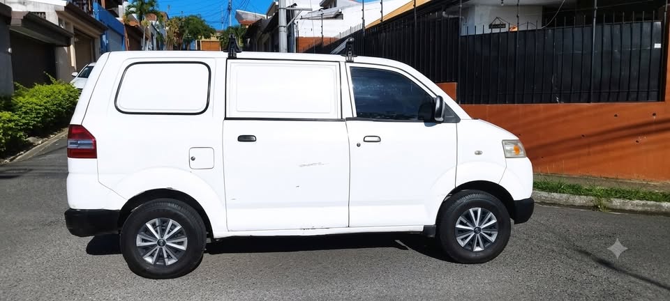 2008 Suzuki APV - foto 2