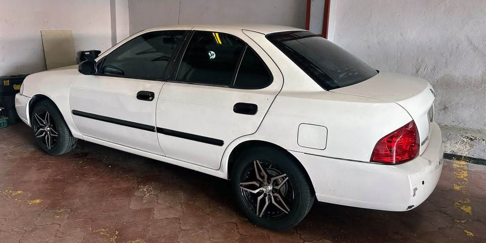 2006 Nissan Sentra - foto 5
