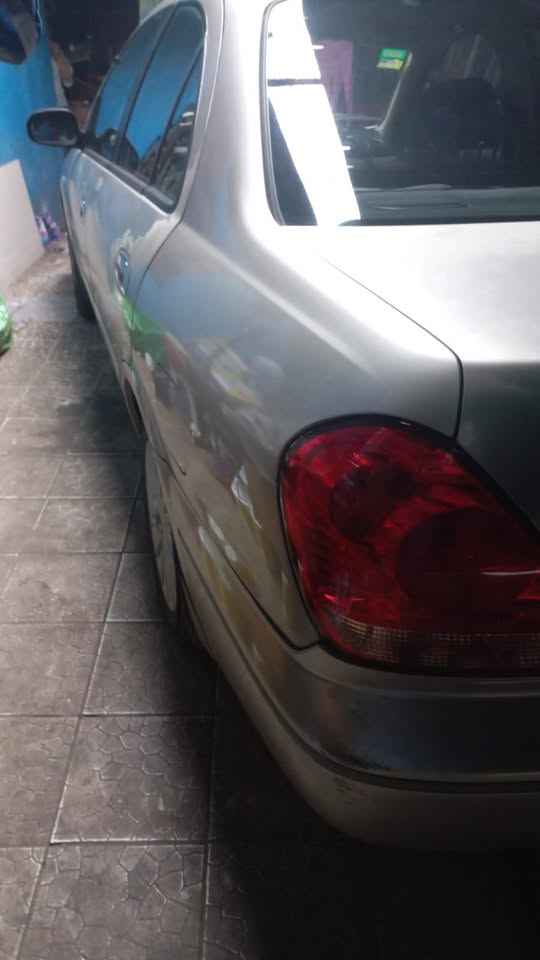 2005 Nissan Almera - foto 3
