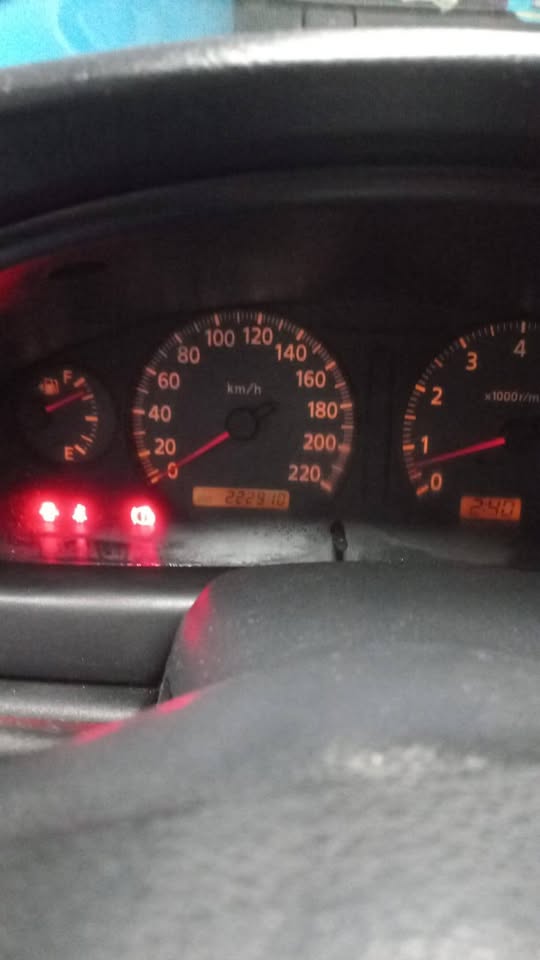 2005 Nissan Almera - foto 4