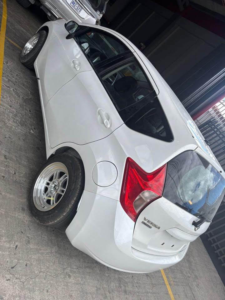 2014 Nissan Versa - foto 5