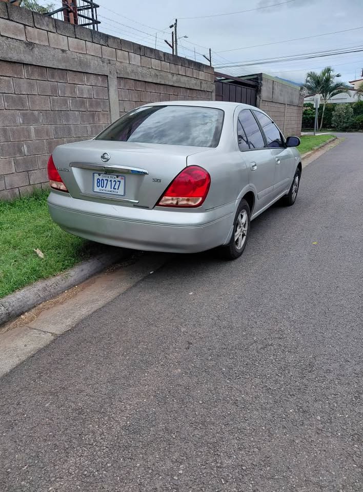2009 Nissan Almera - foto 5