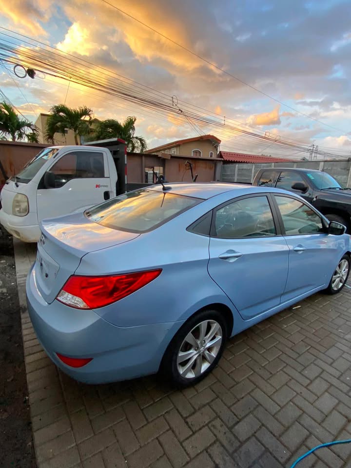 2014 Hyundai Accent - foto 4