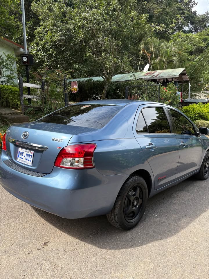 2009 Toyota Yaris - foto 3