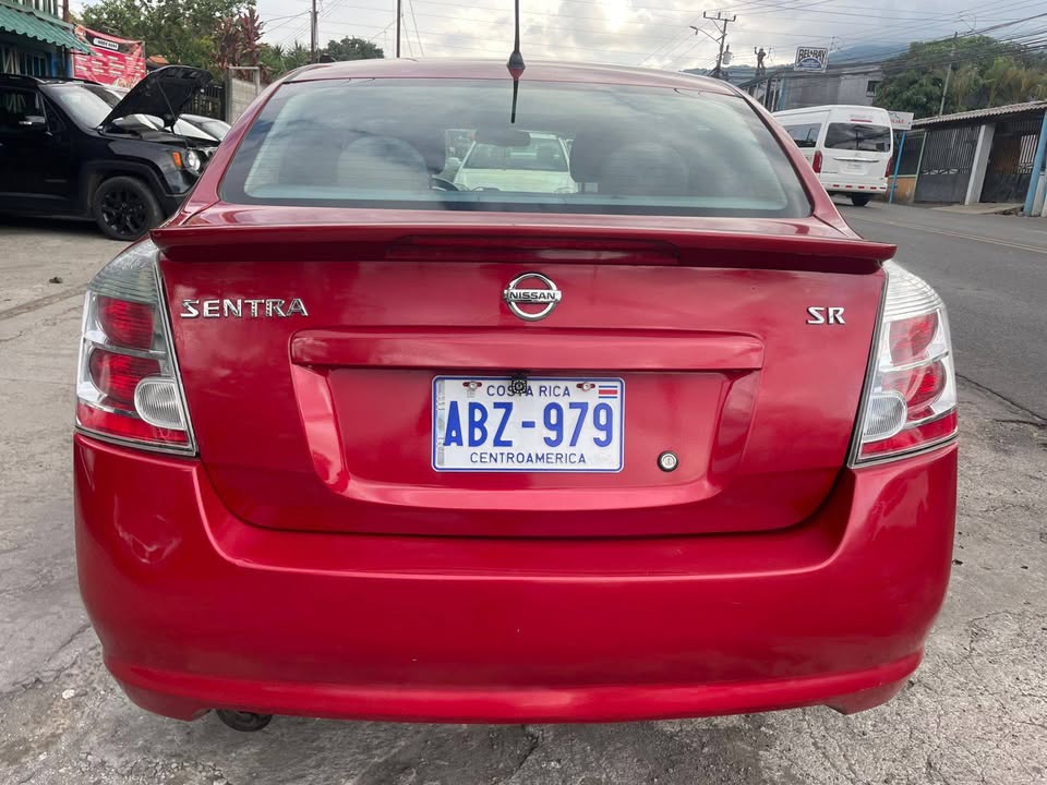 2011 Nissan Sentra - foto 5