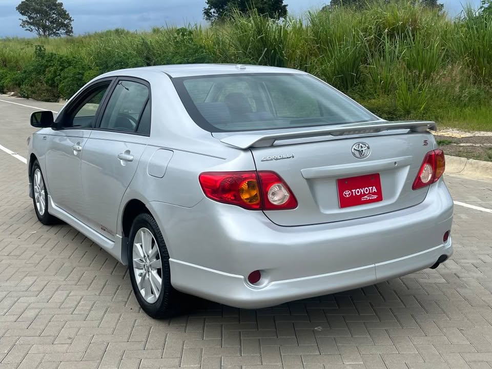 2010 Toyota Corolla - foto 3