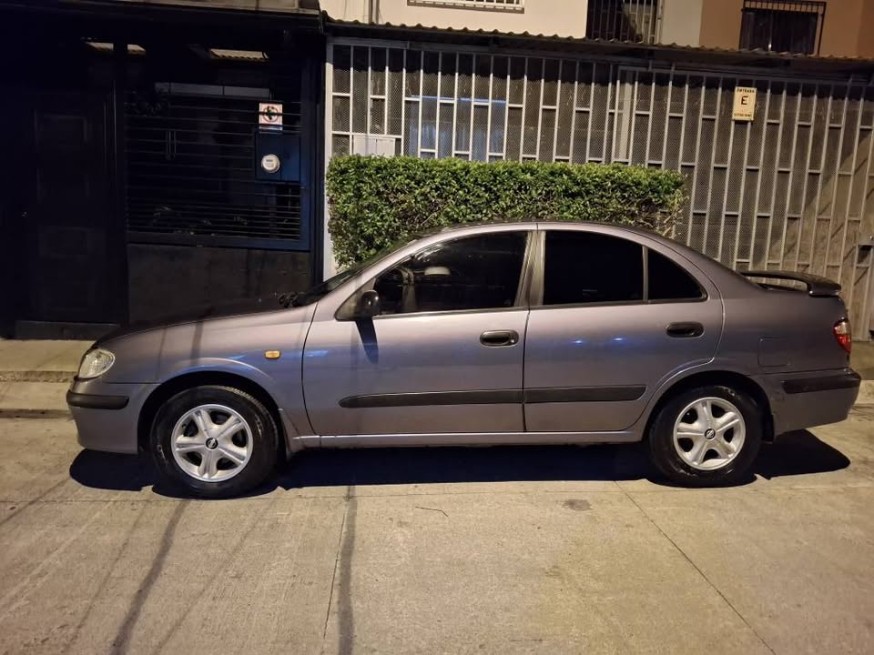 2003 Nissan Almera - foto 4