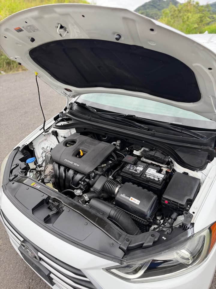 2018 Hyundai Elantra - foto 4