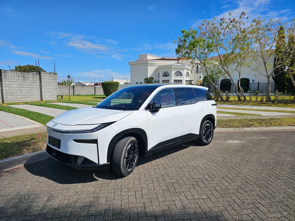 2025 Toyota bZ3X - foto 5